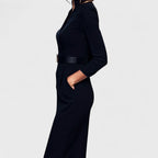 Irielle - Robe Noire Élégante avec Ceinture et Col Mao