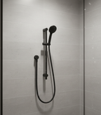 Methen Wairere 5F Rail Shower Matte Black