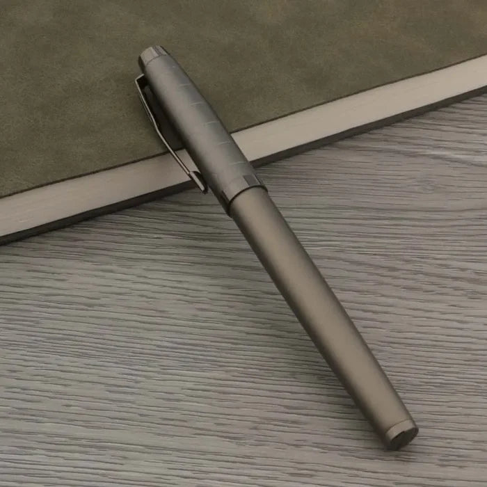 Noble Carve Fountain Pen - Original Kawaii Pen