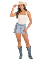 Woman in denim shorts, cowboy boots, and hat. BW68D08503