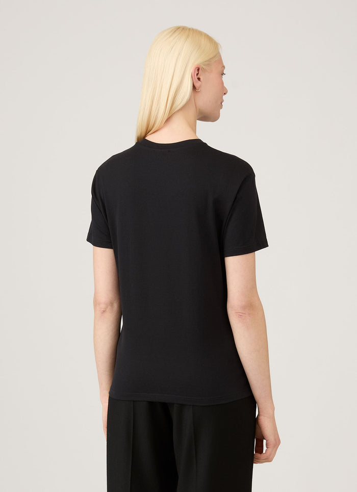 Women's Boy Fit T-shirt in Black